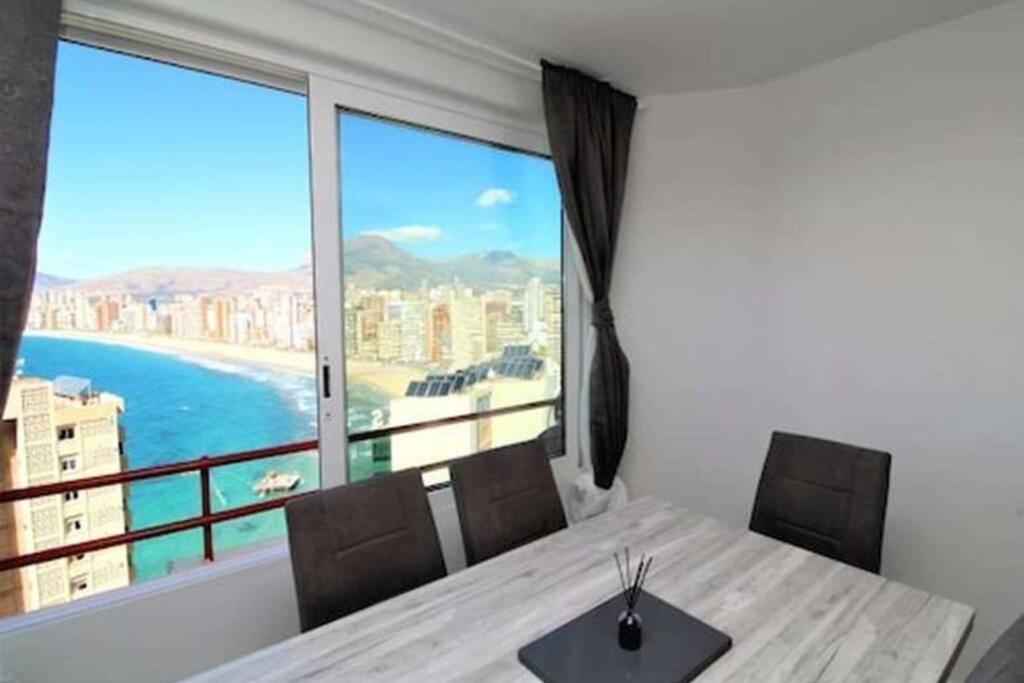 Doro Seaview Apartment Benidorm Bagian luar foto