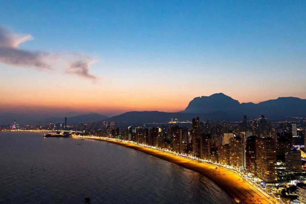 Doro Seaview Apartment Benidorm Bagian luar foto