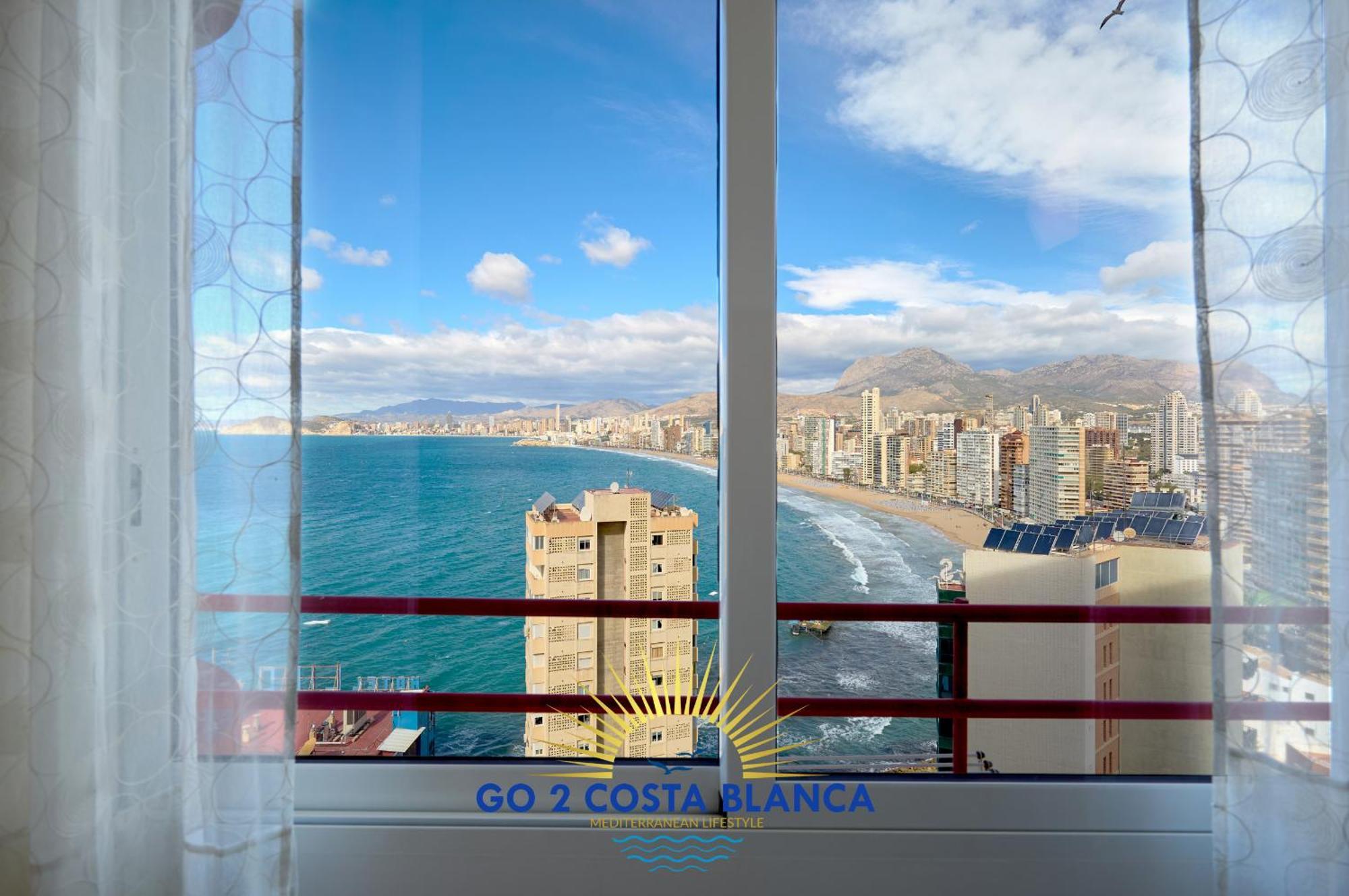 Doro Seaview Apartment Benidorm Bagian luar foto